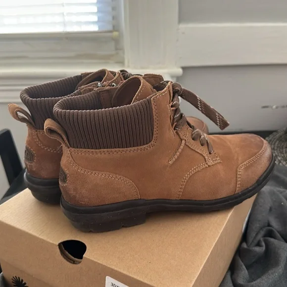 UGG ankle boot - Picture 5 of 8